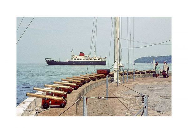 Vintage photograph Cowes Cannons sle Of Wight