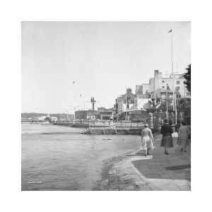 Vintage photograph Cowes Isle Of Wight