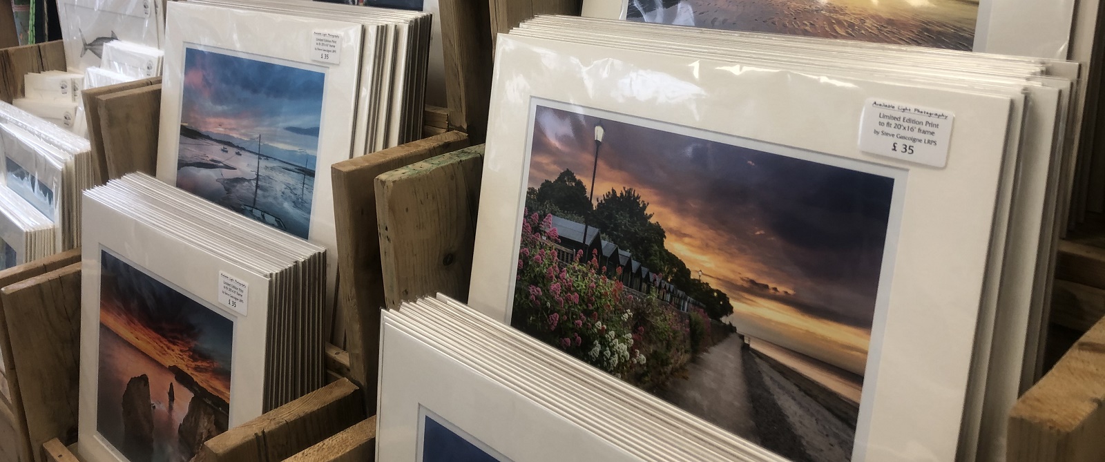 Welcome to Framers Framers are a contemporary Picture framing business, who work with state of art equipment and offer a wide range of bespoke frames, ready to use frames, vintage and contemporary photographs and IOW Festival Memorabilia.